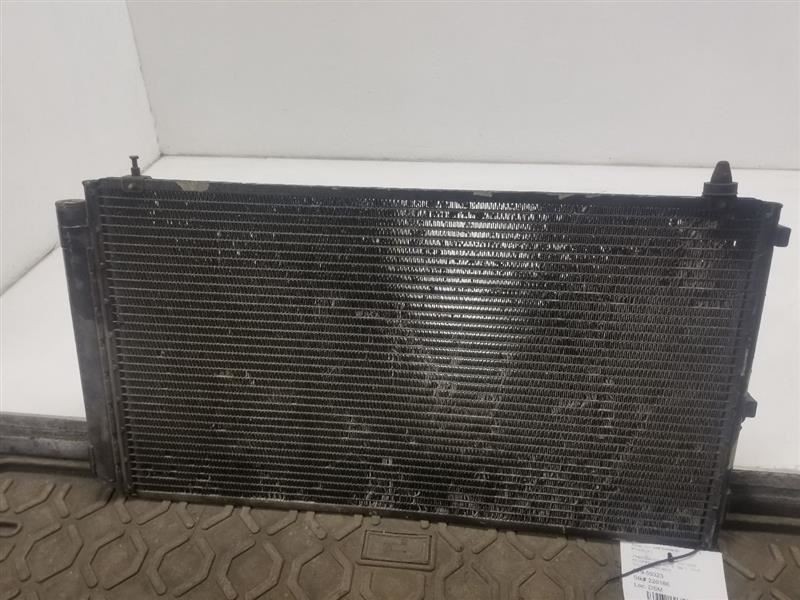 01 02 03 04 05 LEXUS IS300 3.0L AC CONDENSER