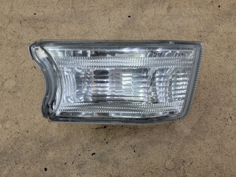 2010 - 2013 TOYOTA 4RUNNER FRONT RIGHT TURN SIGNAL FOG LIGHT OEM