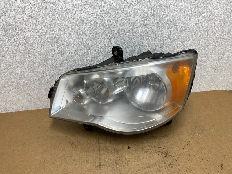 2008 to 2016 Chrysler Town and Country Left Driver Lh Side Headlight AC3442 DW