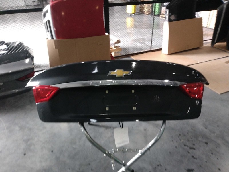 Used Deck Lid fits: 2015 Chevrolet Impala w/o spoiler Grade A