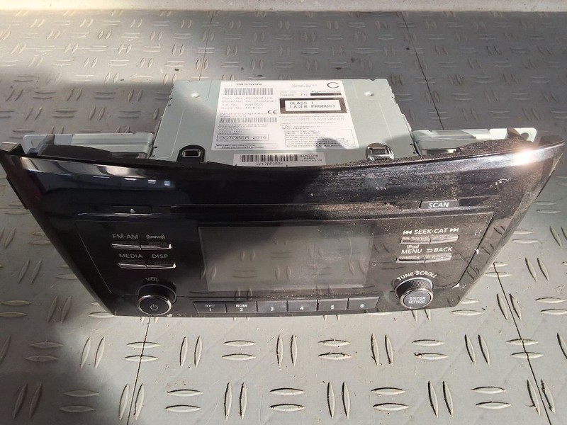 2017 Nissan ROGUE Radio Receiver Single Disc w/o Bose Audio System 281856FL0A