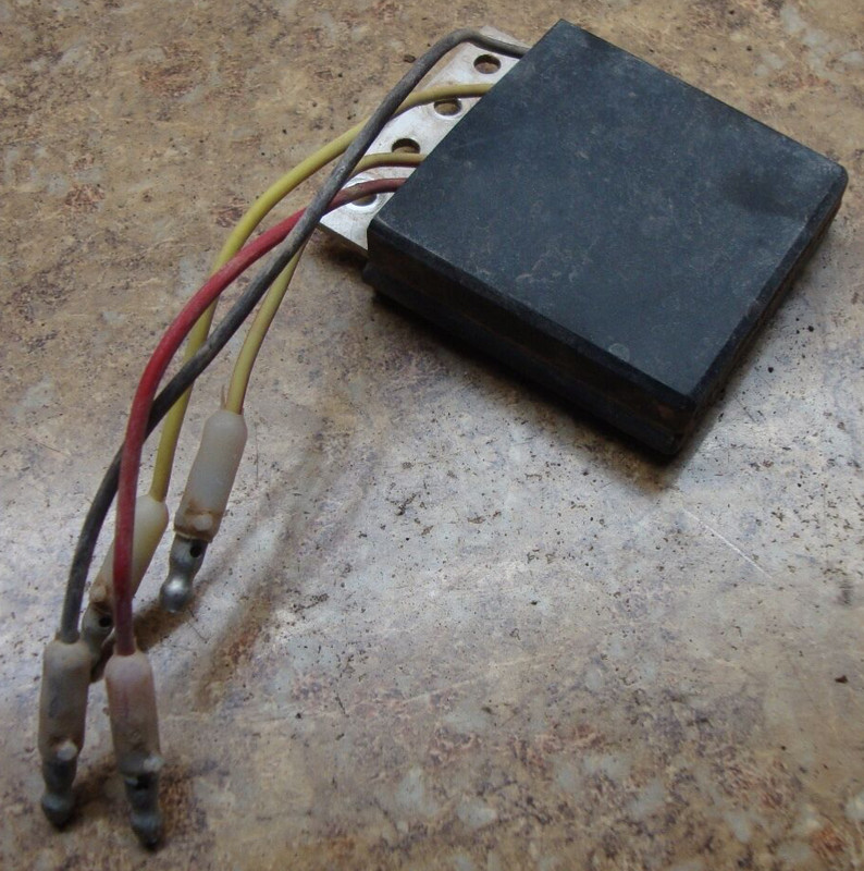 1999 2001 2002 Polaris Sportsman 500 4x4 ATV Voltage Regulator Rectifier Box J4