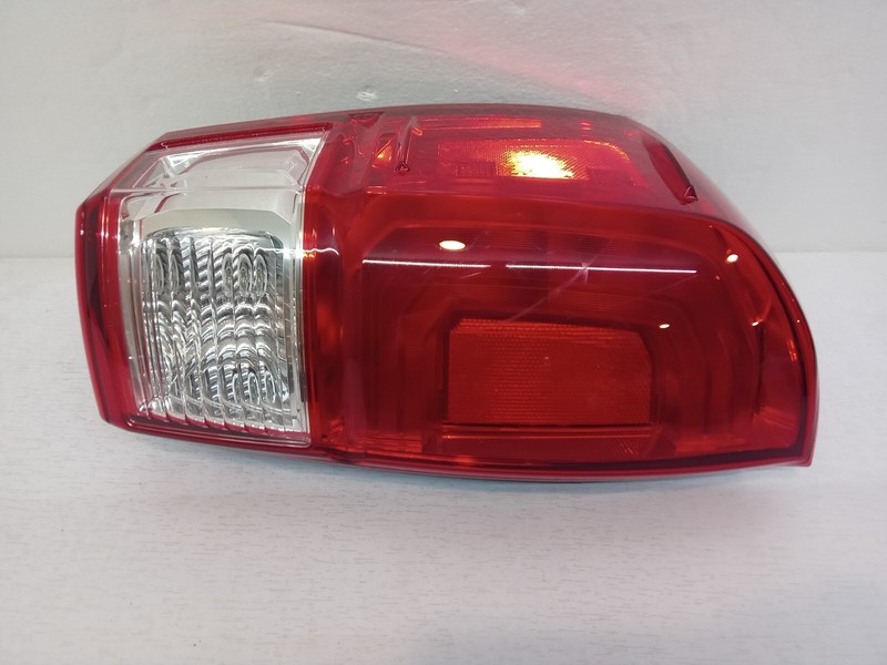 2018-2023 TOYOTA TACOMALH TAIL LIGHT ASSY OEM