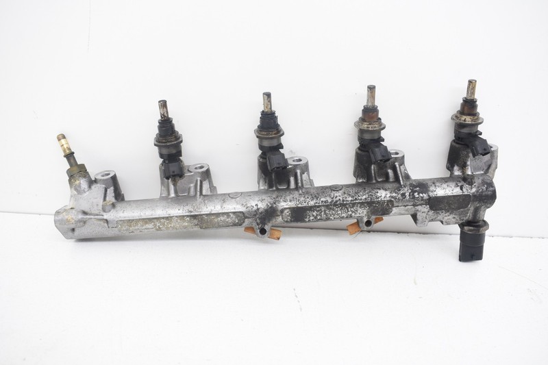2008 Mazda Mazdaspeed 3 2.3L Turbo Fuel Rail With Injectors OEM KW94