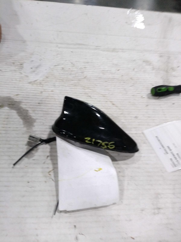 2019 INFINITI QX60 Antenna Black OEM Used 3756583 - 122K Miles