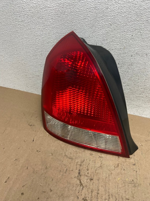 2001-2003 Sedan Hyundai Elantra Left Driver Lh Side Tail Light Oem AE6580 LK