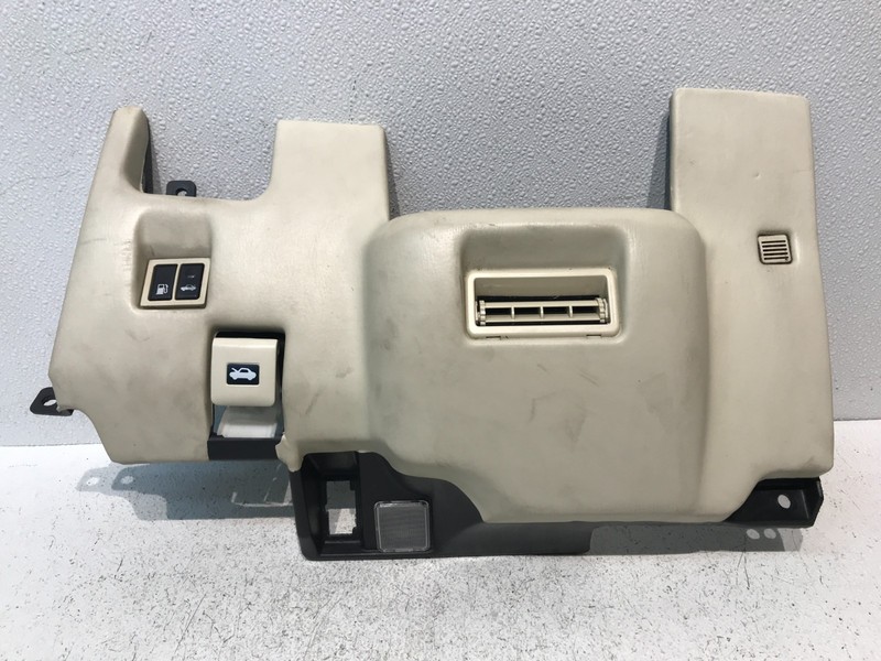2002-05 LEXUS SC430 FRONT LEFT DRIVER DASH KNEE KICK PANEL TRIM COVER Beige LA00