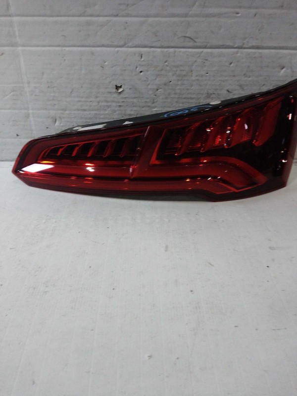 Used Right Tail Light Assembly fits: 2018 Audi SQ5 tailgate mounted Right Grade