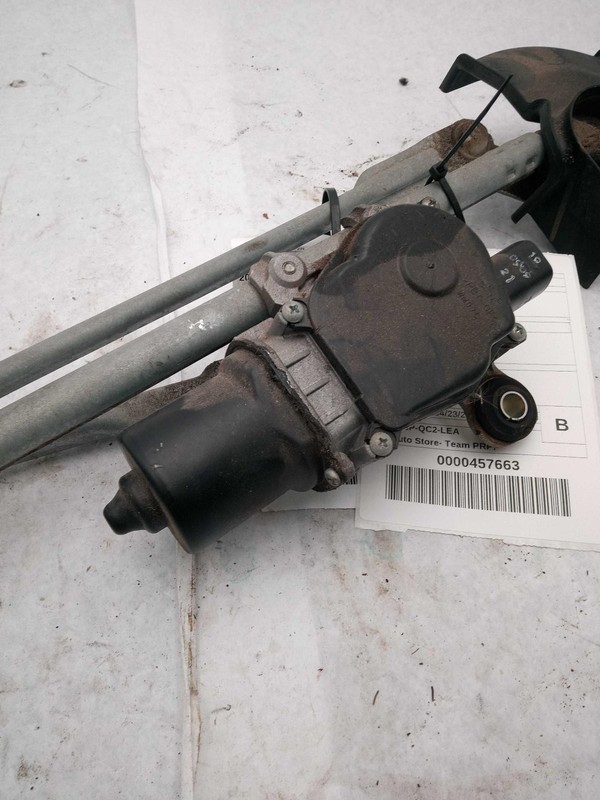 2020 Nissan Altima Wiper Motor OEM Black 68000 Miles NJ25-27083-688008