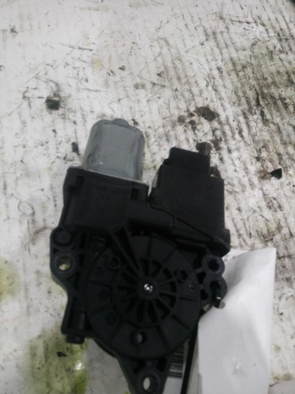 2016 KIA FORTE Left Window Regulator Grey Used OEM Part 240451 144K Mileage