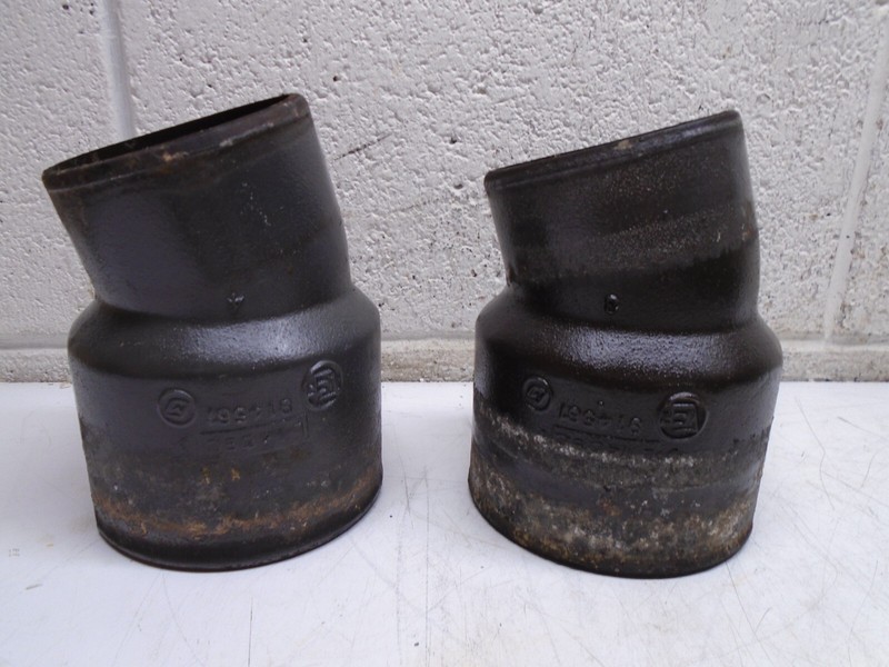 W2 OMC Cobra 914561 0914561 4.3L V6 Exhaust Y-Pipe Tube Elbow Reducer Set of 2