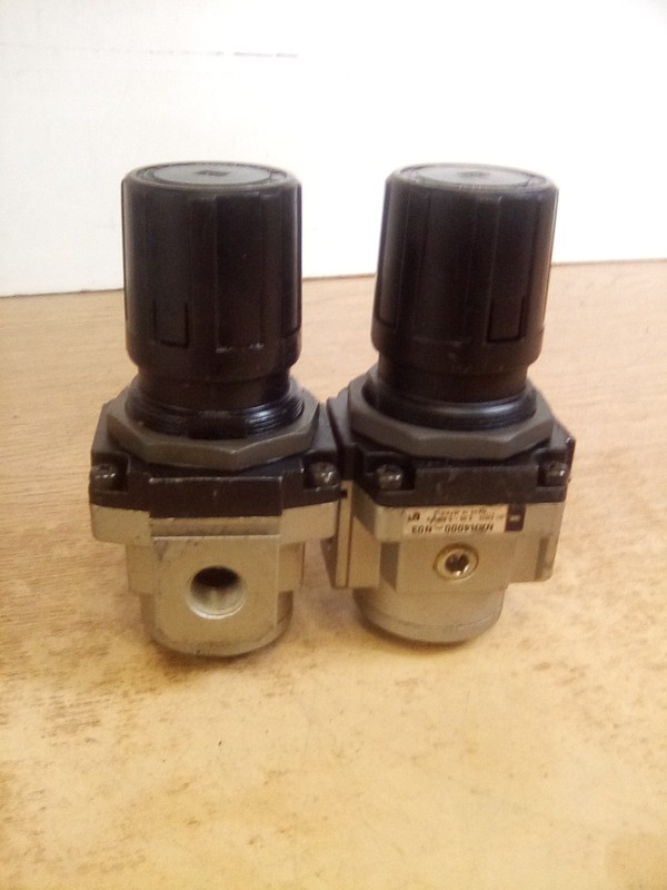 Lot Of 2 SMC NAR4000-N03 Pneumatic Air Regulator "READ DESCRIPTION"