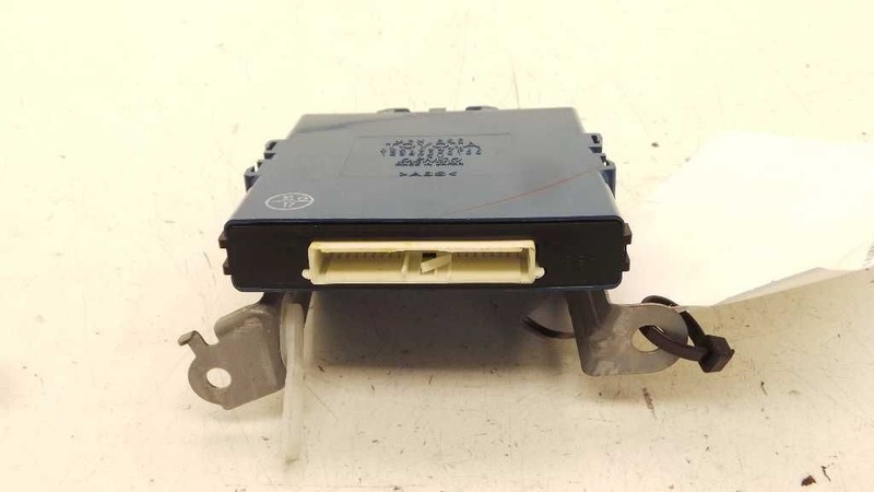 2005 TOYOTA PRIUS 1.5L FWD AT CHASSIS ECM COMPUTER POWER SUPPLY CONTROL MODULE