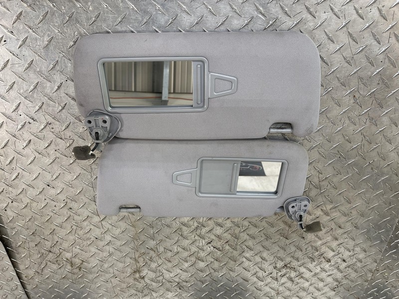 09-14 Hyundai Genesis Sun Visor Set LH RH Oem Tested Gray