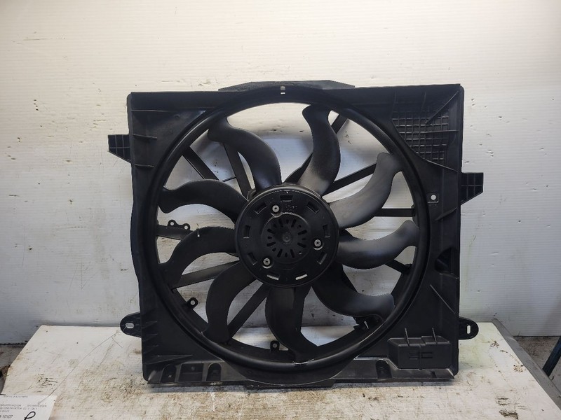 Radiator Fan Motor Fan Assembly Fits 18-23 WRANGLER 1660454