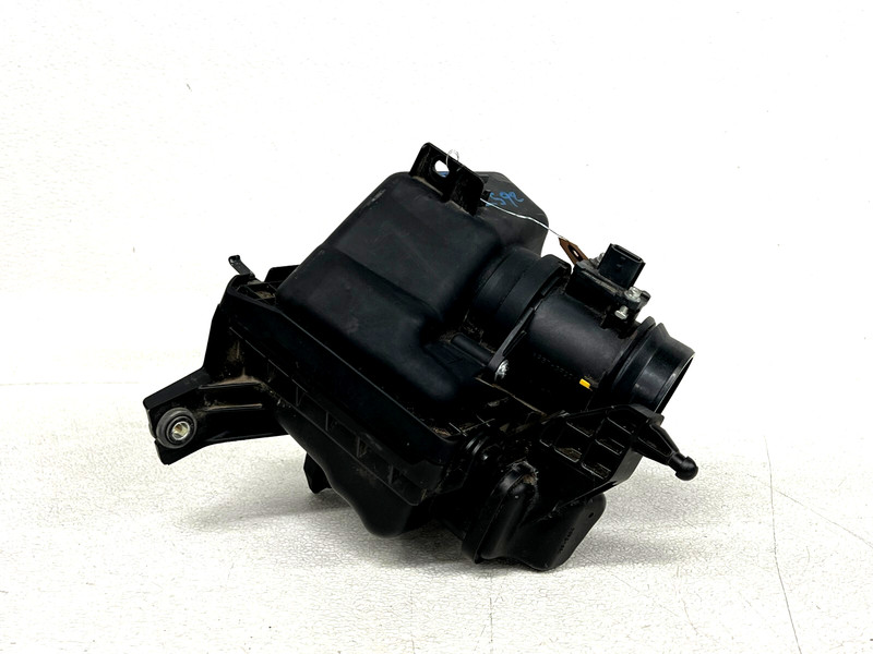 ⭐2016-2020 INFINITI Q50 Q60 3.0L LEFT ENGINE AIR CLEANER HOUSING BOX OEM LOT2592