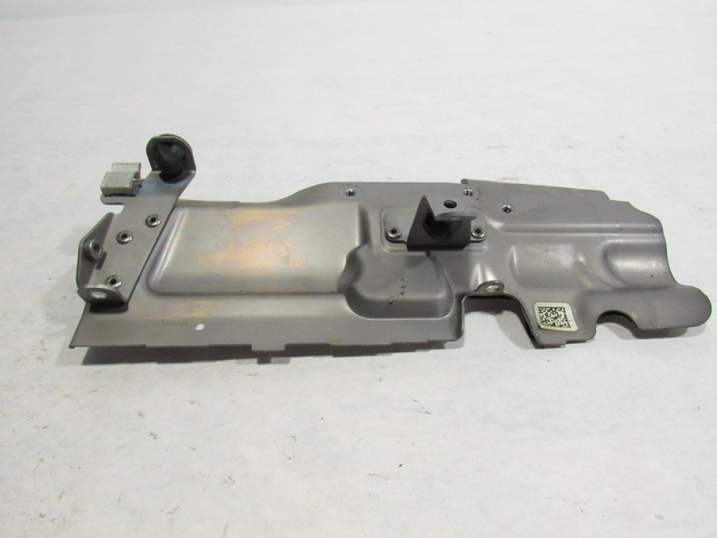18-21 Mercedes C63 S W205 2020 Right Pass Turbocharger Heat Cover Shield ;:O