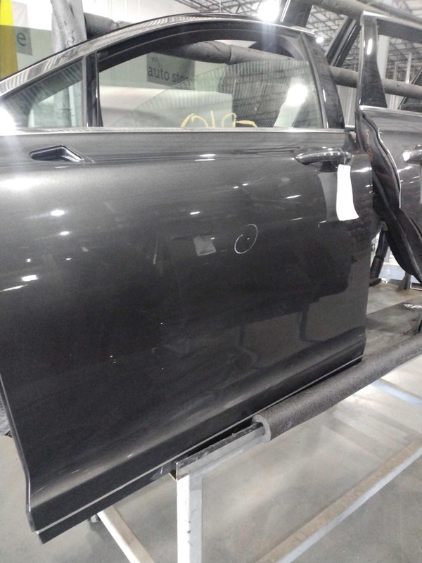 2015 Lincoln MKZ Left Front Door Grey Small Dent 128K Miles OEM 641186