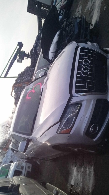 2011 Audi Q5 Hood Panel Silver OEM 8R0823029 Used 83K Miles