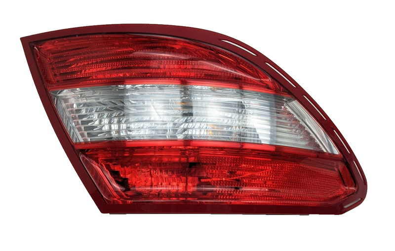 2008-2014 Mercedes W204 C300 C350 Driver Left Rear Tail Light OEM 2049068302