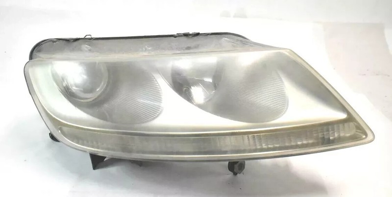 04-06 Volkswagen Phaeton Right 3D HID Xenon Headlight Headlamp 3D1941016C OEM
