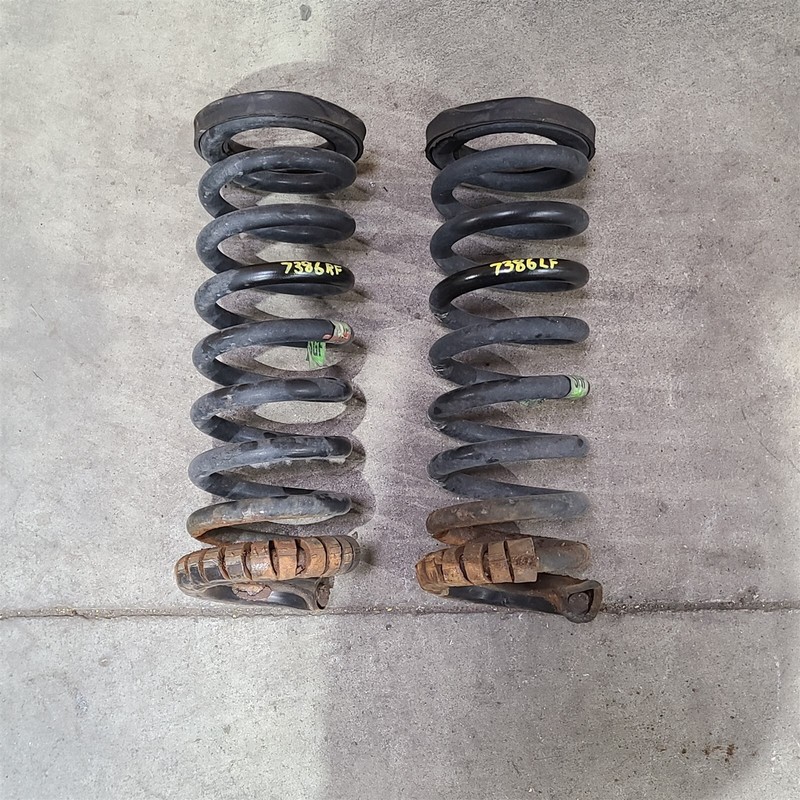 99-04 Mustang Gt Front Suspension Coil Springs Pair Aa7386