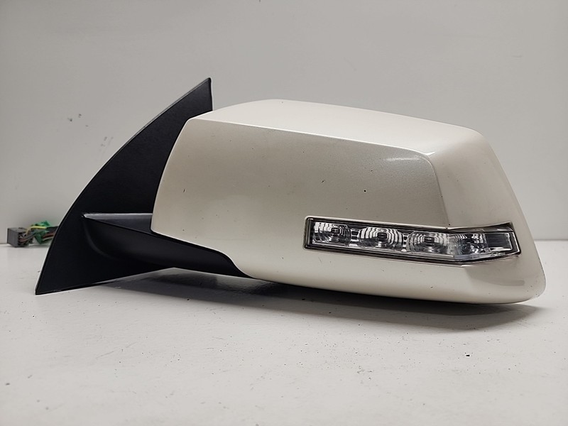 22825413 I 13 - 17 CHEVROLET GMC Front Left LH Door Mirror w/ Blind Spot OEM