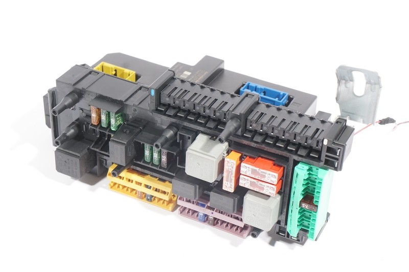 08-11 Mercedes W204 C300 Rear SAM Module Fuse Box Relay 2045458201 OEM