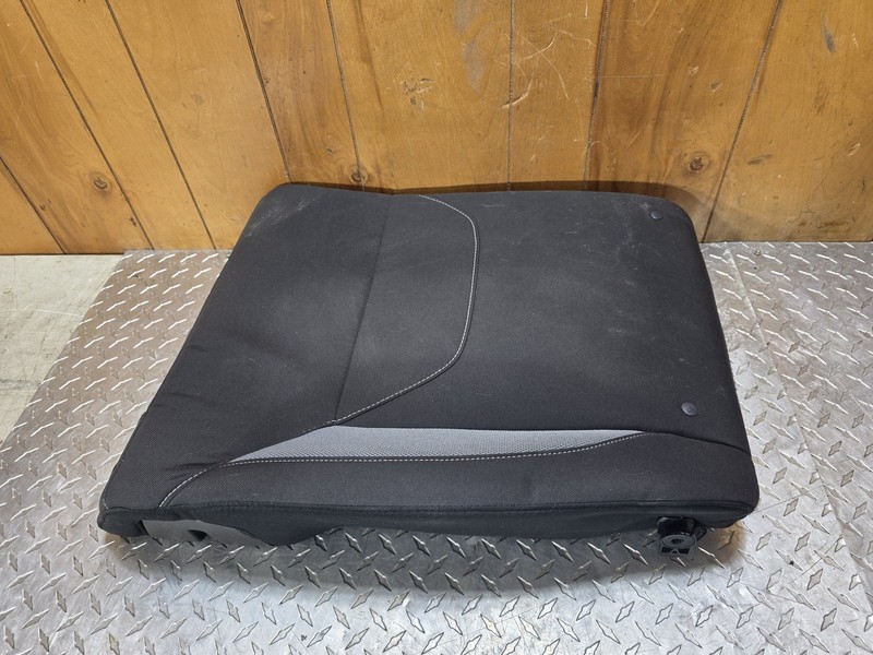 15 16 17 18 Ford Focus ST Rear Passenger Right Seat Backrest Oem