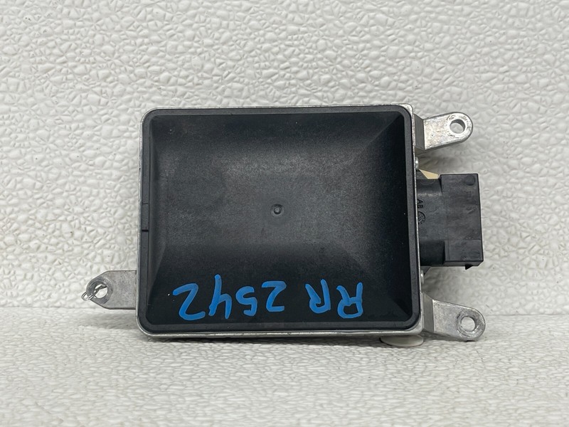 ⭐2011-2018 PORSCHE CAYENNE REAR RIGHT BLIND SPOT ALERT SENSOR MODULE OEM LOT2542
