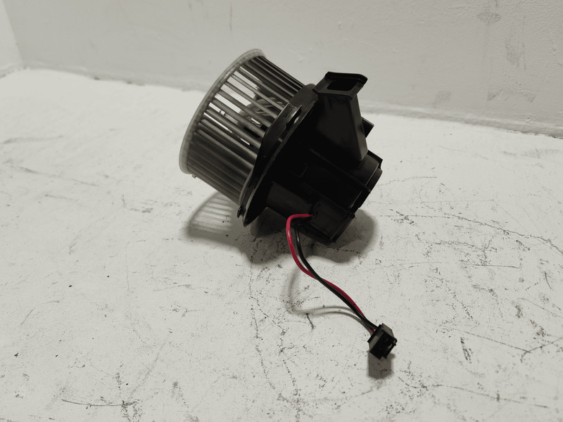 2010-2016 Mercedes W212 E350 HVAC AC Heater Blower Motor Fan OEM