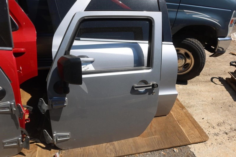 2011-2018 Jeep Wrangler JK JKU OEM Front Left Driver Door Loaded 68079597