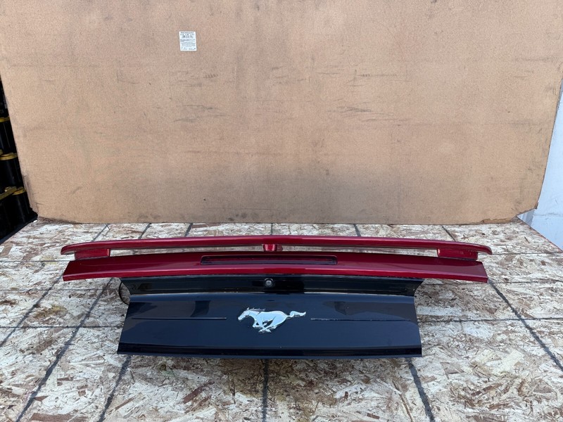 FORD MUSTANG GT CONVERTIBLE 15-23 OEM TRUNK LID DECK W TRIM PANEL SPOILER (RED)