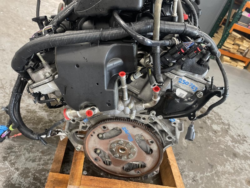 13-'14 CADILLAC SRX Engine 3.6L 114k miles Runs Well 6 Month Warranty!