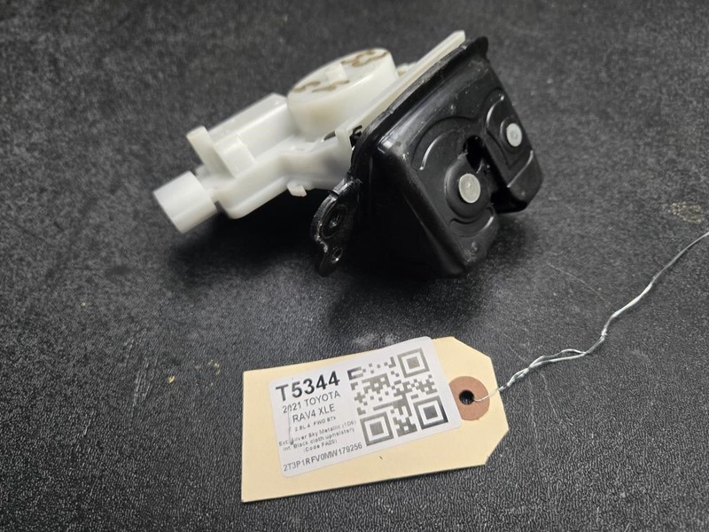 Trunk Liftgate Lock Latch 2021 Toyota RAV4 69350-0R050 2019 2020 2022 - 2025