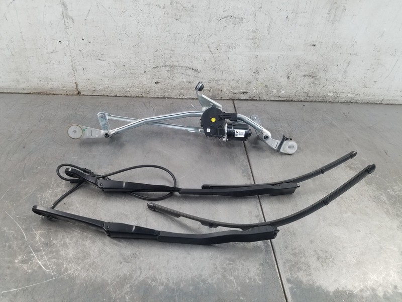 2024 BMW M3 CS xDrive G80 Windshield Wiper Motor / Arms #7239 C1