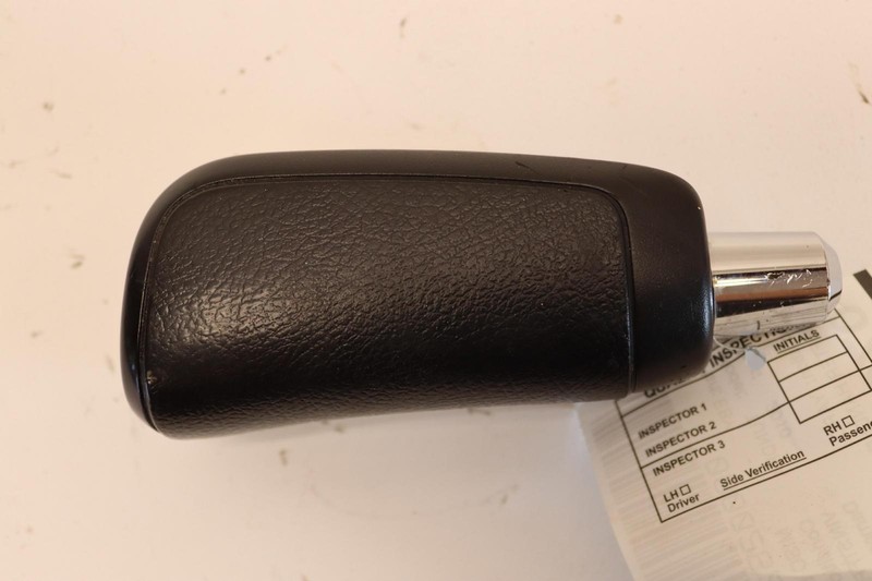 2007-2013 TOYOTA TUNDRA AUTOMATIC TRANSMISSION GEAR SHIELD LEVER KNOB OEM