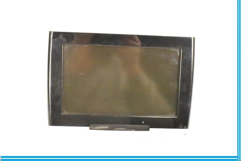 09-13 Mercedes GL450 R350 Left / Right Headrest Screen Monitor Display OEM
