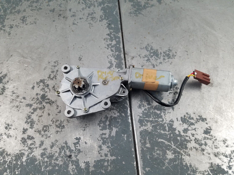 2004 Honda S2000 AP2 Left Convertible Top Motor #00352 D6