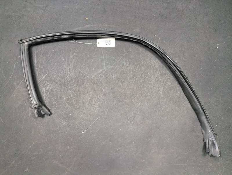 Front Right Door Window Glass Run Channel 2021 Dodge Challenger 2012 2013 - 2023