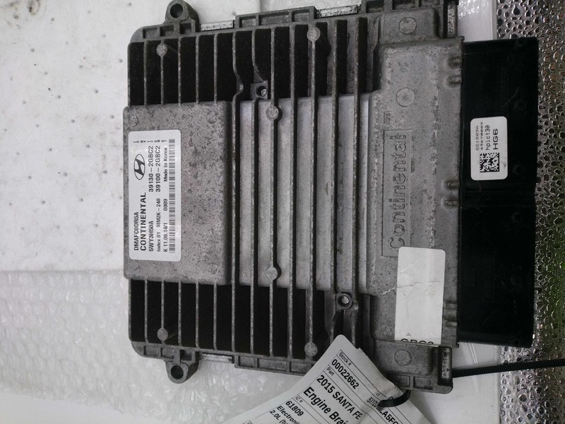 2015 Hyundai Santa Fe Engine Control Module ECM 2.0L OEM 119K Miles