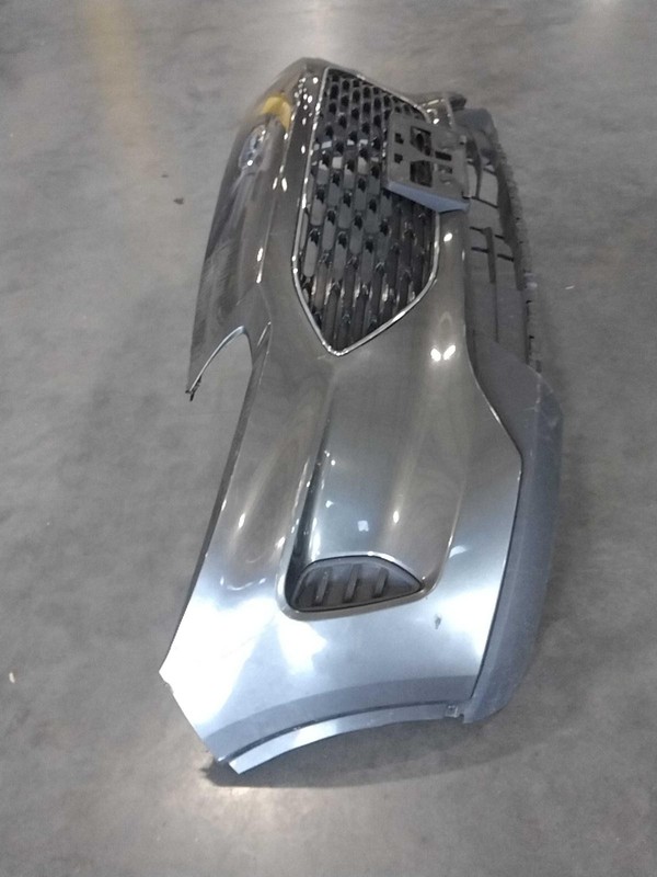 2020 Ford Escape Bumper Assembly Grey OEM 696424 91K Miles SE Trim