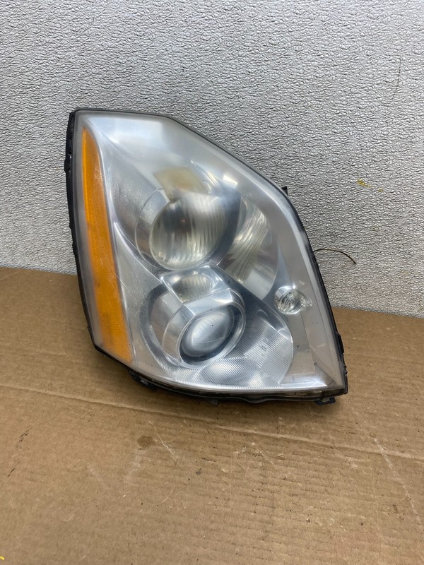 2006 to 2011 Cadillac DTS Right Passenger RH Side Xenon Hid Headlight Z1377 DW