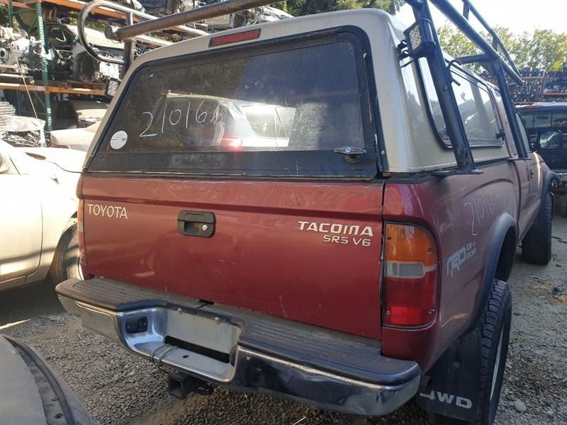 95-04 TOYOTA TACOMA REAR BUMPER ASSEMBLY CHROME DENT