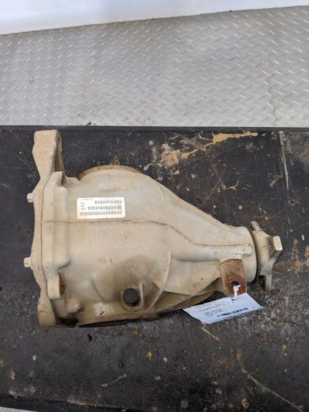 Carrier Rear RWD 3.6L 2.65 Ratio Fits 11-14 300 1116251