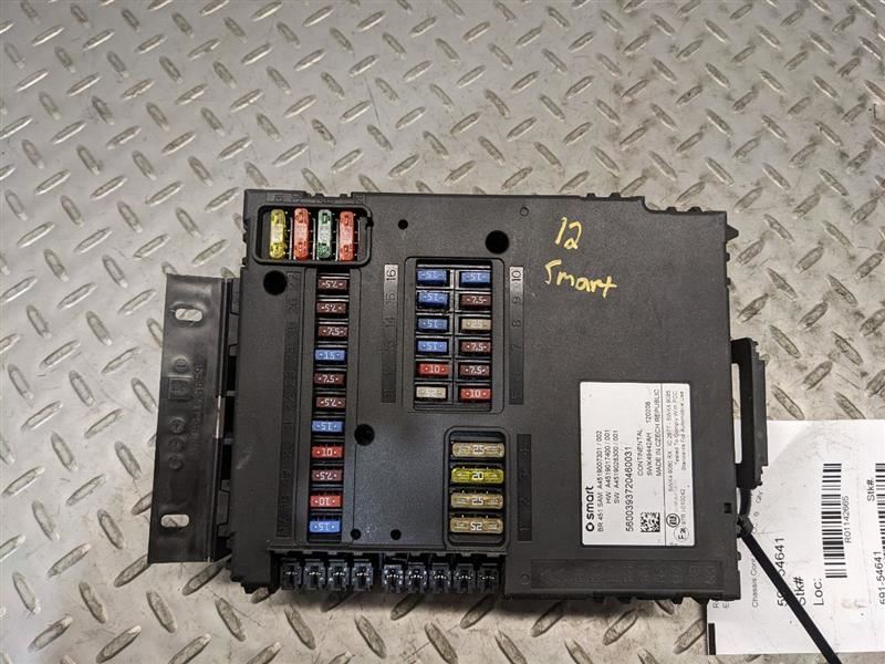 Chassis ECM Body Control BCM Driver Footwell Fits 08-14 SMART 1142665