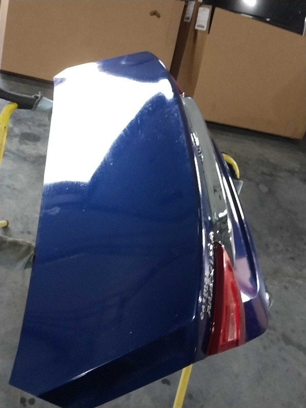 2016 Nissan Maxima Blue Deck Lid OEM 265404RA1A 124K Miles w/o Spoiler