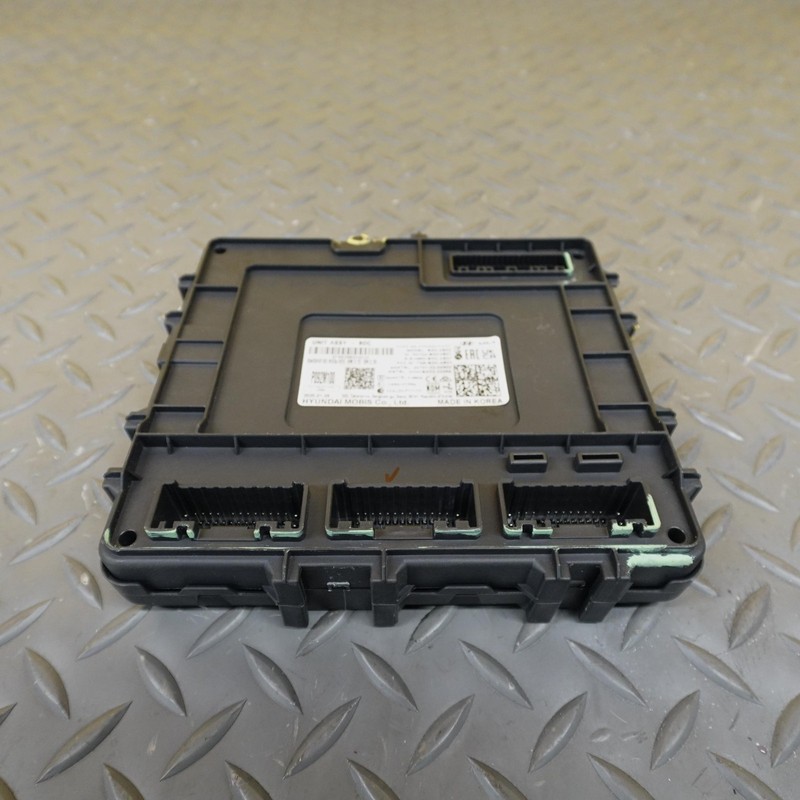 2024-2025 HYUNDAI SANTA FE BCM BODY CONTROL MODULE OEM 95400HB100