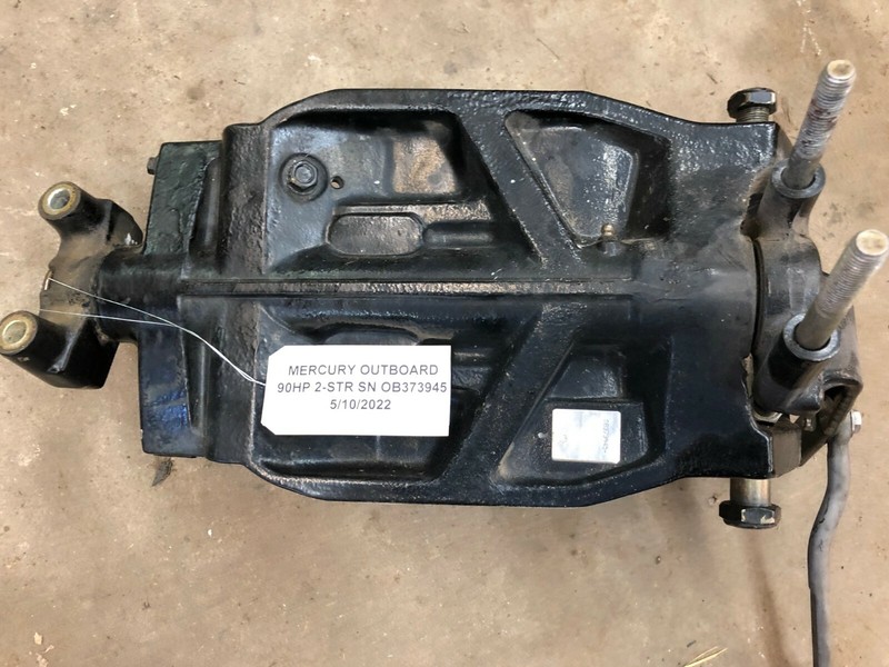 MERCURY OUTBOARD 40HP 4-CYLINDER SWIVEL BRACKET 19459A 3 FRESHWATER!