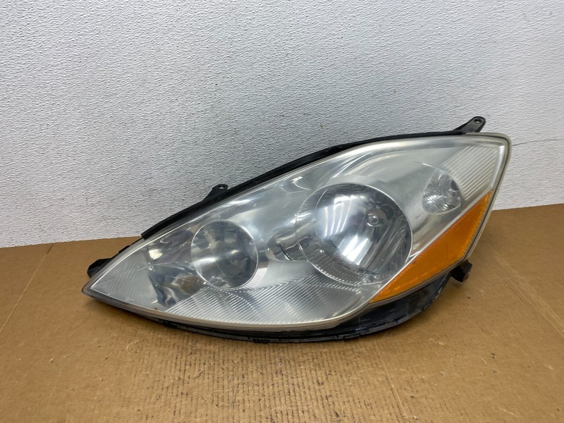 2006 to 2010 Toyota Sienna Left Driver Lh Side Headlight Halogen AE0492 DW